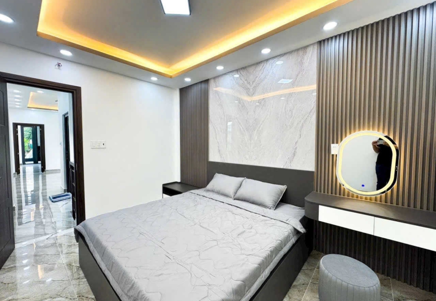 Cho thuê nhà mặt tiền kinh doanh đường trần xuân soạn, p tân hưng TP. HCM