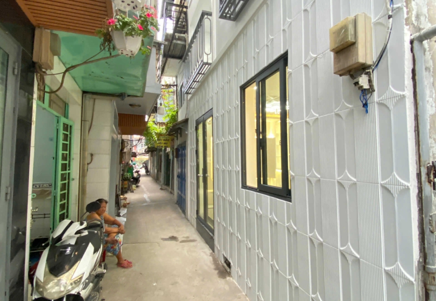 Bán Nhà Sổ riêng .Hẻm 39 Lưu Trọng Lư(Đ.Huỳnh Tấn Phát . Tân Thuận. Q7)