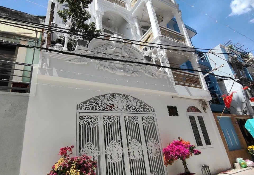 Chính chủ e cần cho thuê nhà Nguyên căn biệt thự rát vàng Q7  hoặc các lầu  Vị trí lâm văn bền,  quận 7