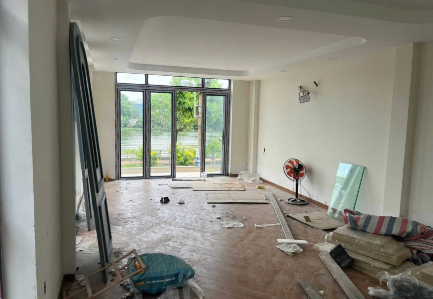 CHO THUÊ NHÀ MẶT TIỀN TRẦN XUÂN SOẠN – P. TÂN HƯNG, QUẬN 7