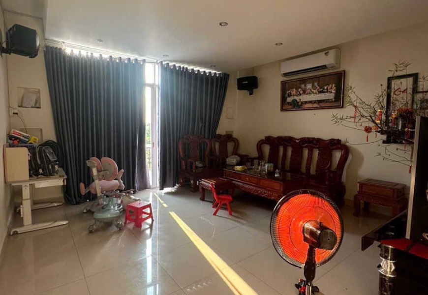 BÁN NHÀ MẶT TIỀN HẺM 160 Nguyễn Văn Quỳ,hẻm kinh doanh