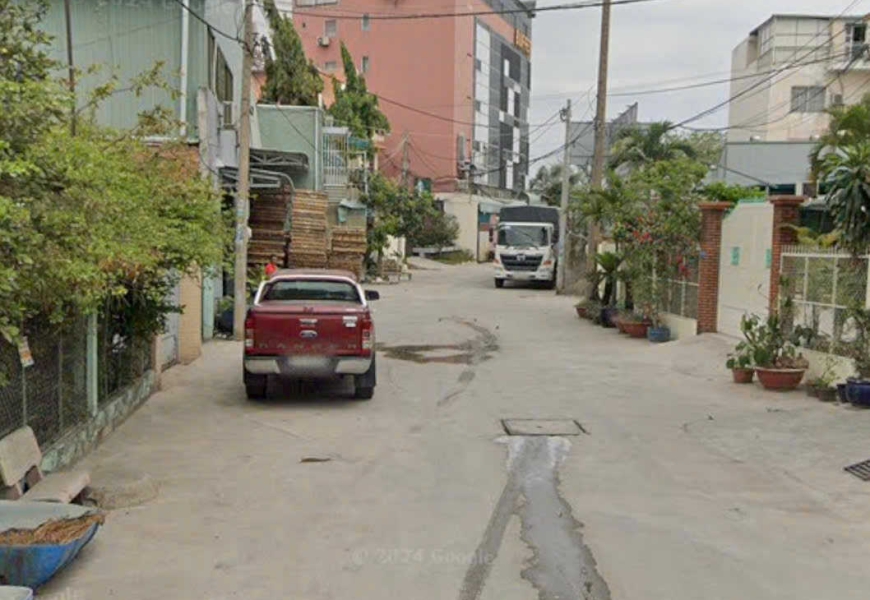 Bán nhà 2 tầng hẻm lớn 10m,cách đường Nguyễn văn linh chỉ 40m