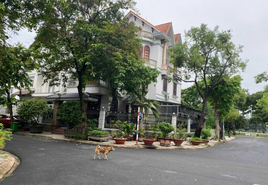 0909227199 Cần bán gấp biệt thự góc 2 mặt tiền khu dân cư ven sông Tân Phong, phường Tân Phong, Quận 7