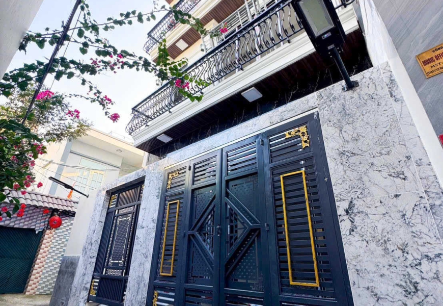 Nhà Phố Hiện Đại Mới Đẹp Đường Huỳnh Tấn Phát, Quận 7 - Có Thang Máy - Liền Kề Phú Mỹ Hưng 
