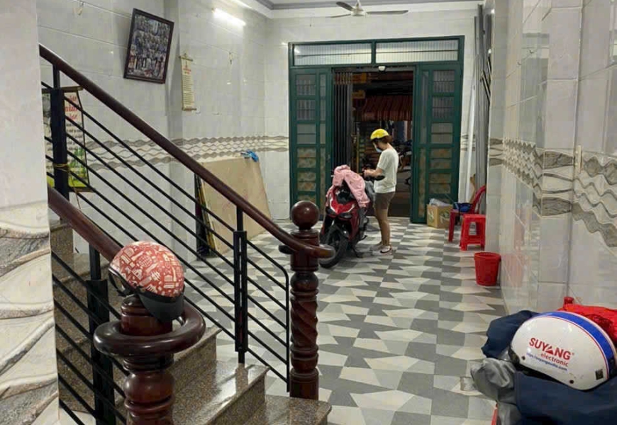 Chính chủ cho thuê nguyên căn nhà mặt tiền đường 15 ngay chợ Tân Quy, Quận 7 - giá 38 triệu