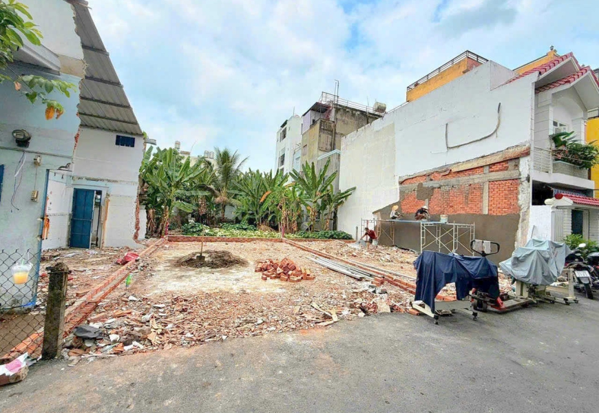 Đất 116/1 đường Tân Mỹ - (P.Tân Thuận Tây cũ) nay là Tân Thuận