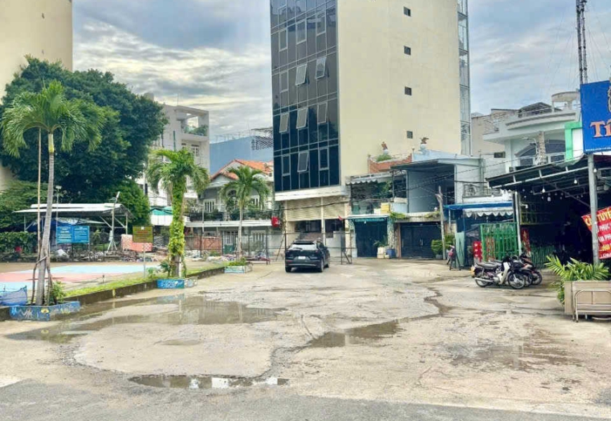 Bán Toà Nhà CHDV 172-174 Nguyễn Văn Linh, Tân Thuận Tây, Quận 7