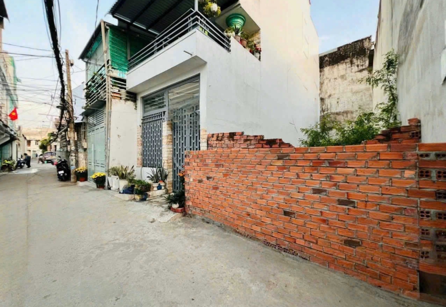 BÁN LÔ ĐẤT SỔ HỒNG RIÊNG HẺM XE HƠI 1886/71 THÔNG 1942 Huỳnh Tấn Phát - Cách Phú Mỹ Hưng 5Phút