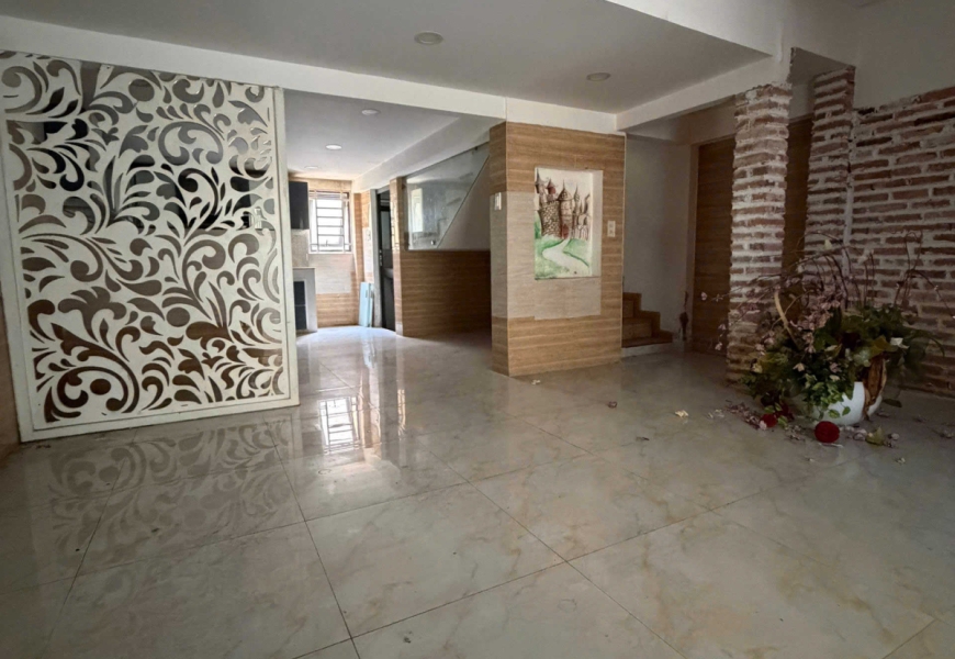 Bán nhà hẻm 88/14/10 đường Nguyễn Văn Quỳ Q.7 ( nay là phường Phú Thuận )