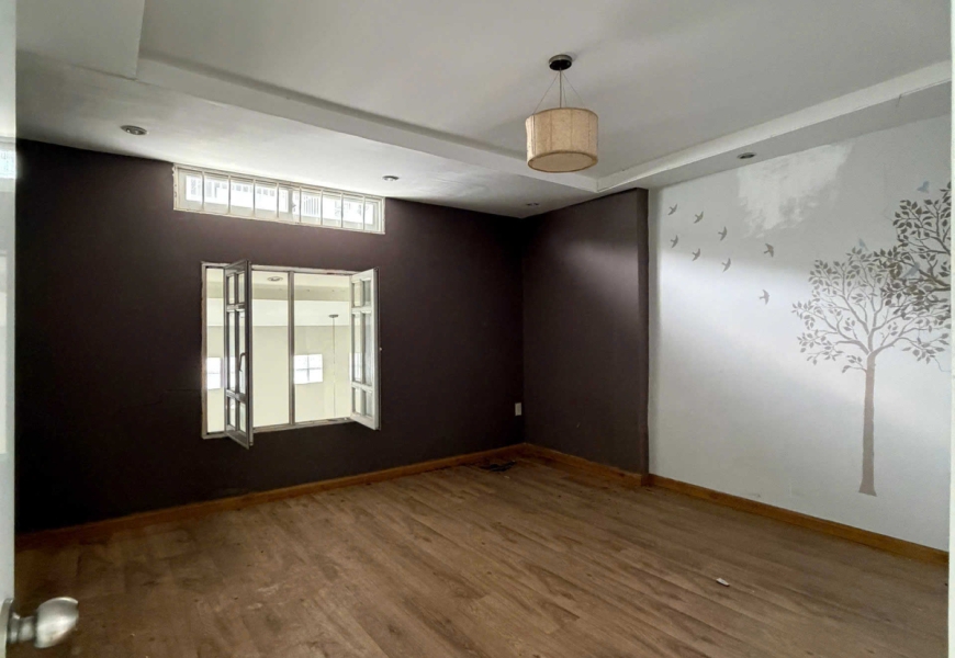 Bán nhà hẻm 88/14/10 đường Nguyễn Văn Quỳ Q.7 ( nay là phường Phú Thuận )