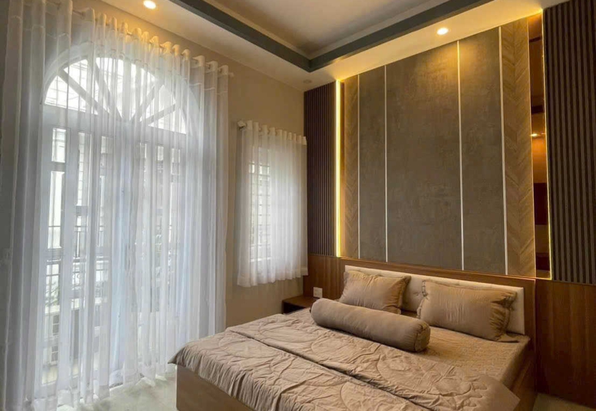 Bán nhà đẹp nhánh 1979 Huỳnh Thị Đồng hẻm xe tới nhà ngay trung tâm thị trấn nhà bè