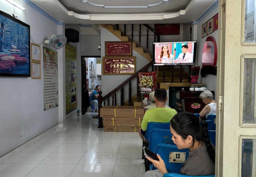 CHO THUÊ NHÀ MT ĐƯỜNG SỐ 13 P TÂN THUẬN 