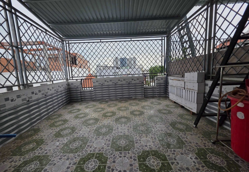 BÁN NHÀ HẺM 88 ĐƯỜNG NGUYỄN VĂN QUỲ QUẬN 7