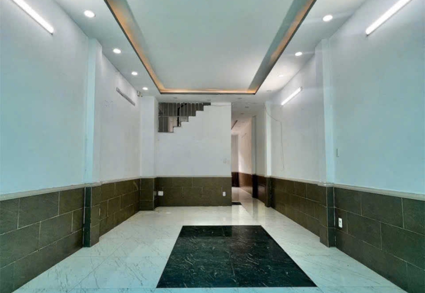 HÀNG MỚI VỪA VỀ - 7Tỉ900  Nhà hẻm 98 Bùi Văn Ba – vị trí đẹp, dễ khai thác