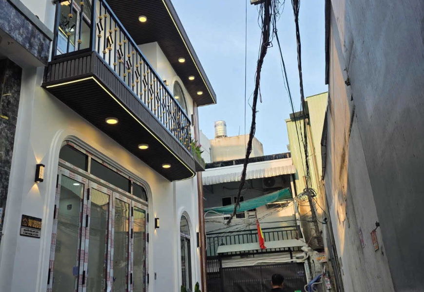 BÁN NHÀ HẺM 749 HUỲNH TẤN PHÁT QUẬN 7