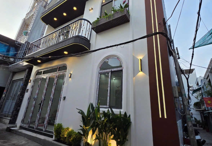 BÁN NHÀ HẺM 749 HUỲNH TẤN PHÁT QUẬN 7