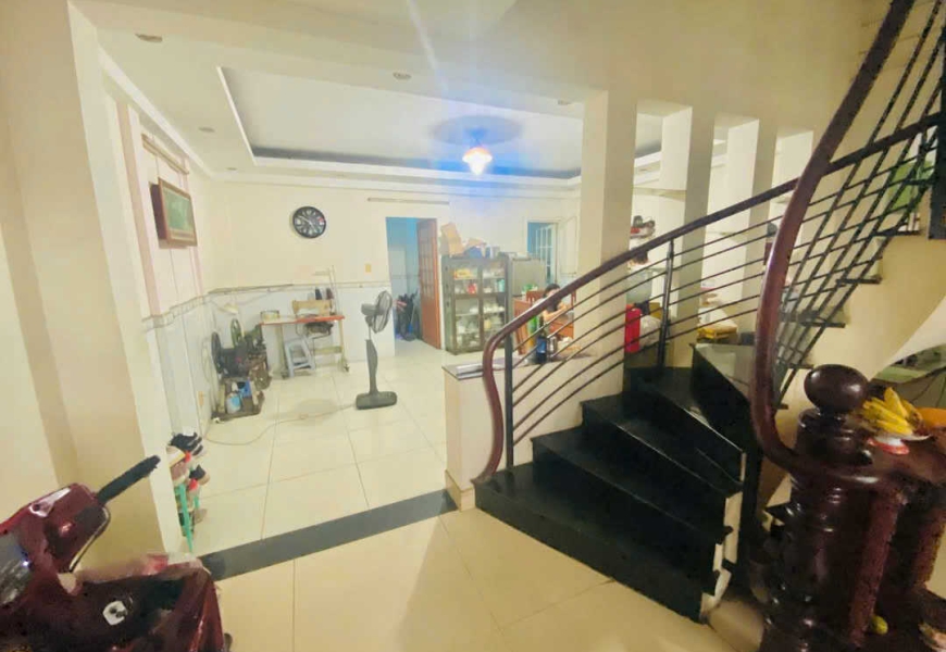 0909227199 Cho Thuê Nhà mặt tiền đường số 15 P.Tân Quy Quận 7