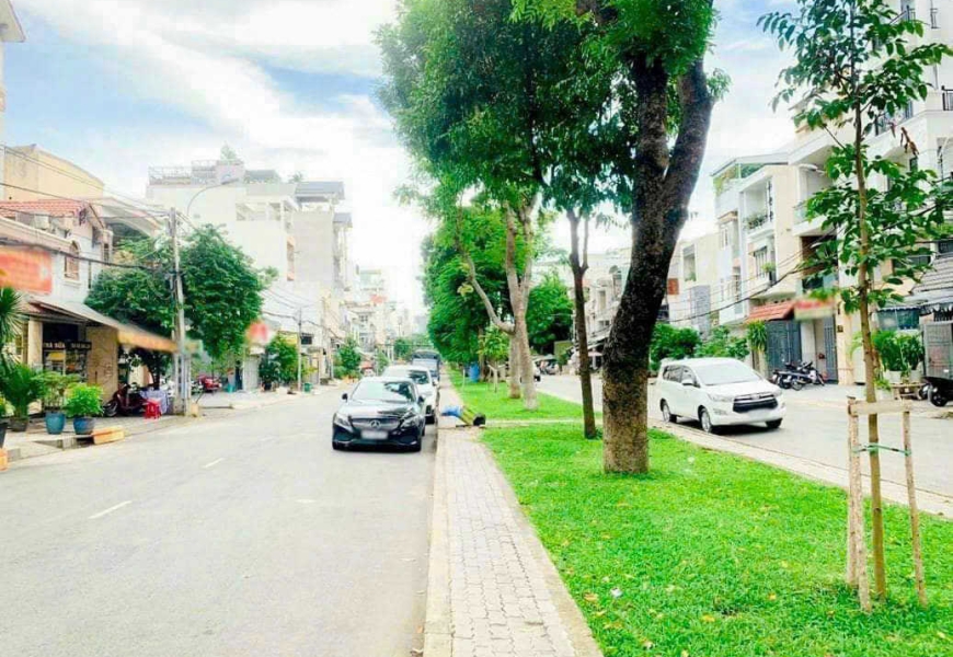 Bán Nhà 6Tầng Đường Đôi số 7-9, rộng 30Mét có Công Viên trước p.Tân Kiểng - Quận 7