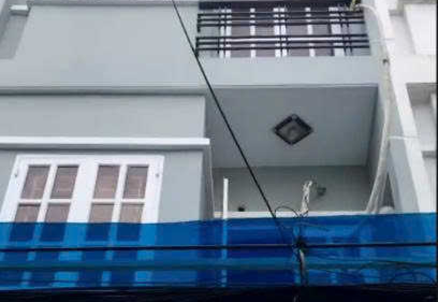 Bán nhà hẻm 3m,sát bên MT đường Huỳnh tấn phát,Q7