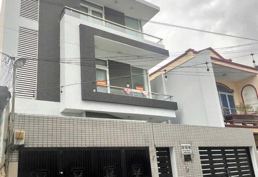 090 6594907 Bán nhà phố đường Nguyễn Văn Linh, P. Tân Thuận Tây, Quận 7