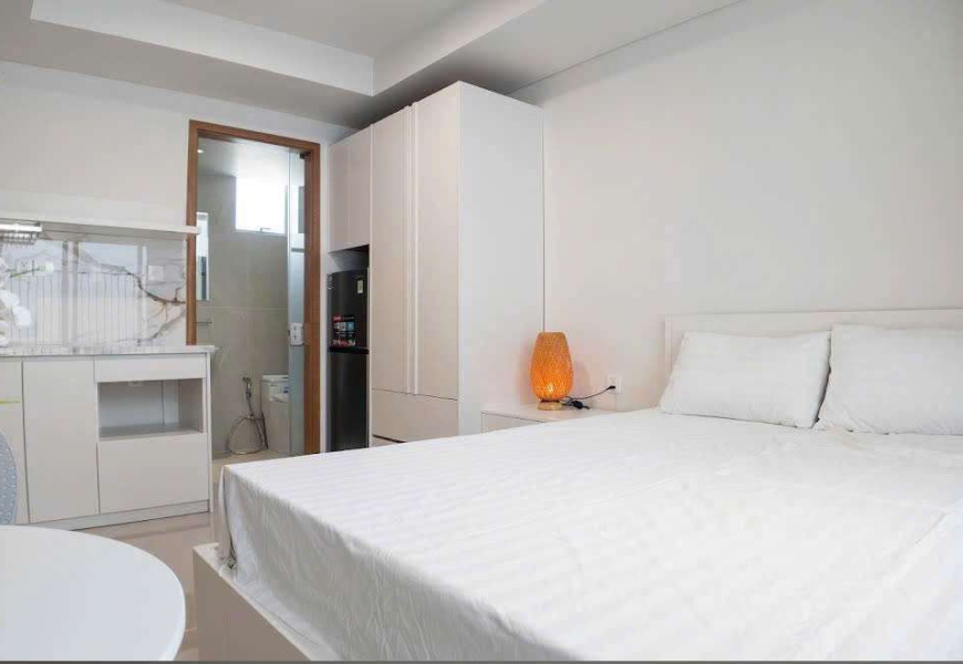 Bán chdv hẻm xe hơi Nguyễn Văn linh..thu nhập 380tr/tháng