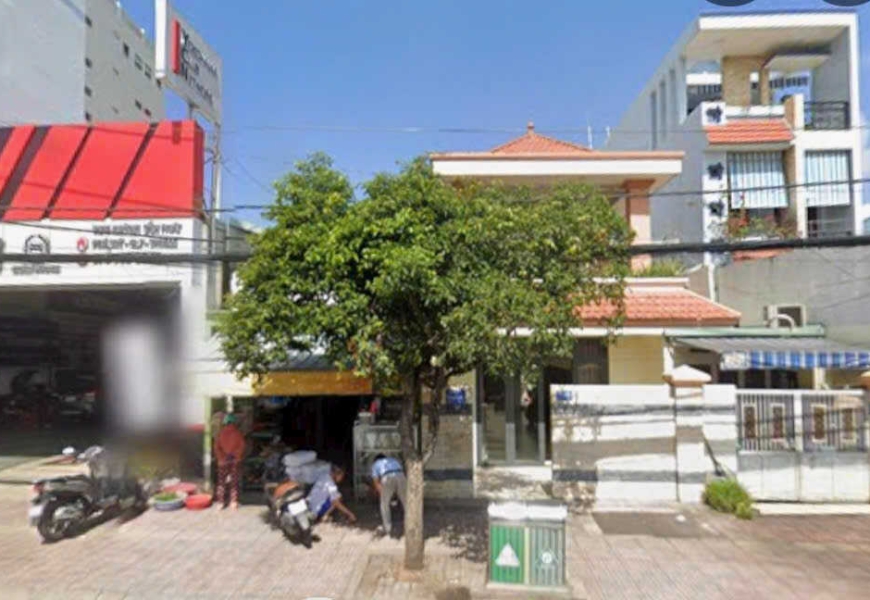 Cho Thuê/Bán Nhà Mặt Tiền Đường Huỳnh Tấn Phát Quận 7