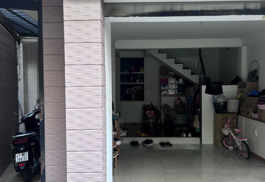 Nhà mặt tiền đường 66 KDC Tân Quy Đông