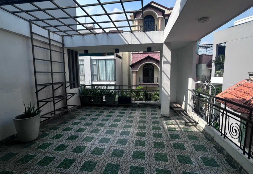 Nhà mặt tiền đường 66 KDC Tân Quy Đông