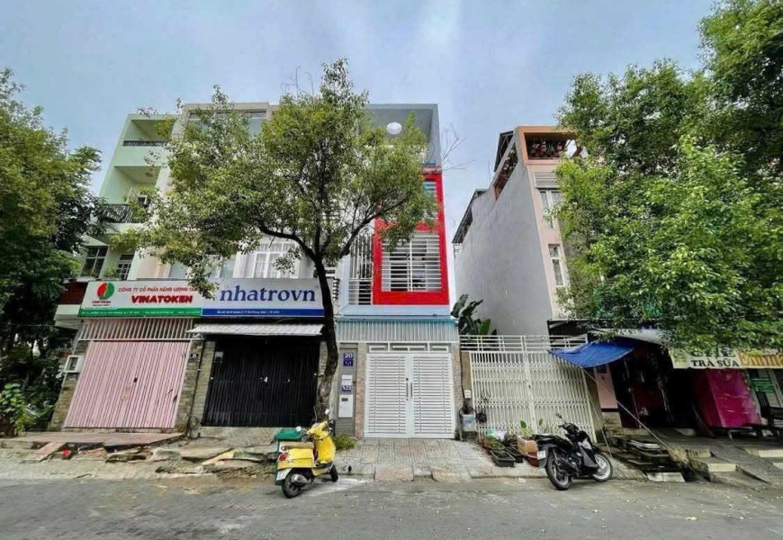 Cho Thuê Nhà Nguyễn Căn 1 Hầm 1 Trệt 3 Lầu Sân Thượng, Giá 30 Triệu 1 Tháng