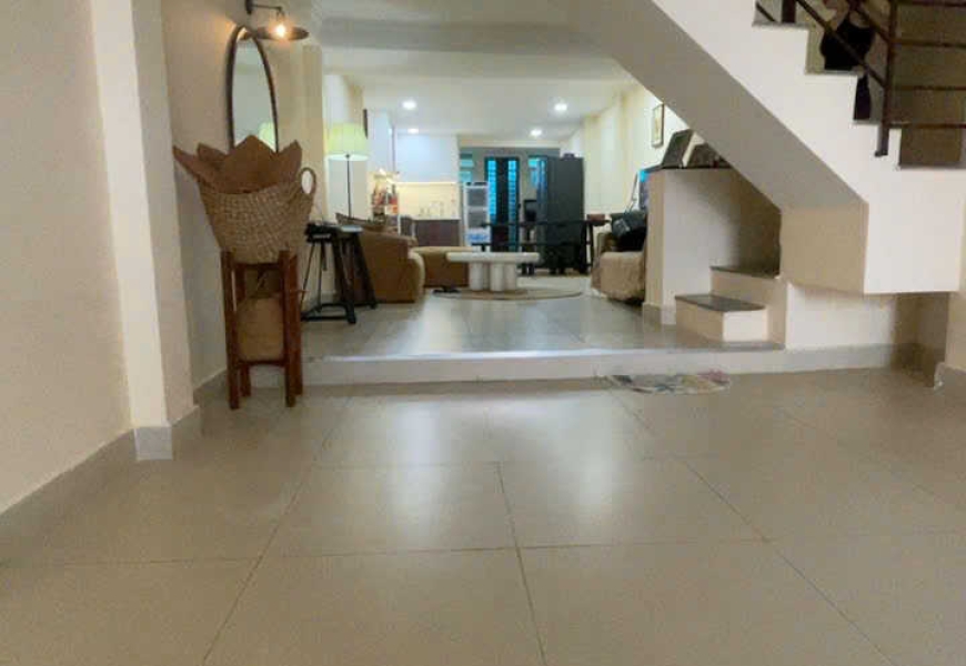 Nhà đẹp, nội thất xịn hẻm ô tô 749/xx Huỳnh Tấn Phát, Quận 7. Cách Phú Mỹ Hưng 3 phút xe máy