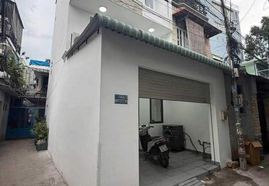 Bán nhà 2 góc mt hẻm 166/ cách mặt đường Huỳnh Tấn Phát vài bước chân