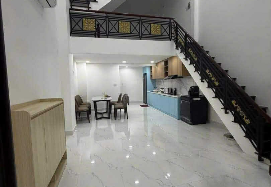 Bán nhà 2 góc mt hẻm 166/ cách mặt đường Huỳnh Tấn Phát vài bước chân