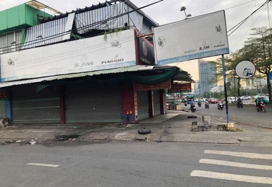 cho thuê nhà gốc 2 mặt tiền đường ng văn linh- lê văn lương