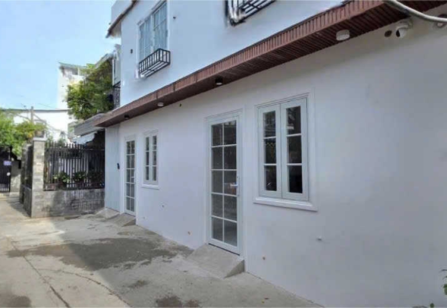 Nhà cuối hẻm 95/43 Lê Văn Lương ngang 9m, 117m2 đất được công nhận, tương lai dự phóng ra đường 14m