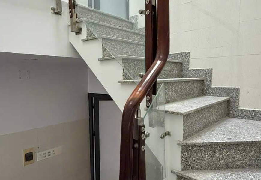 0909227199 Bán nhà mặt tiền kinh doanh Huỳnh Tấn Phát Quận 7 