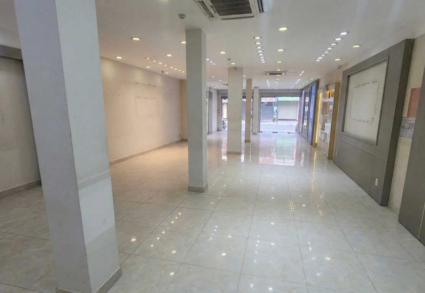 CHO THUÊ MẶT BẰNG MẶT TIỀN NGUYỄN THỊ THẬP, Q.7