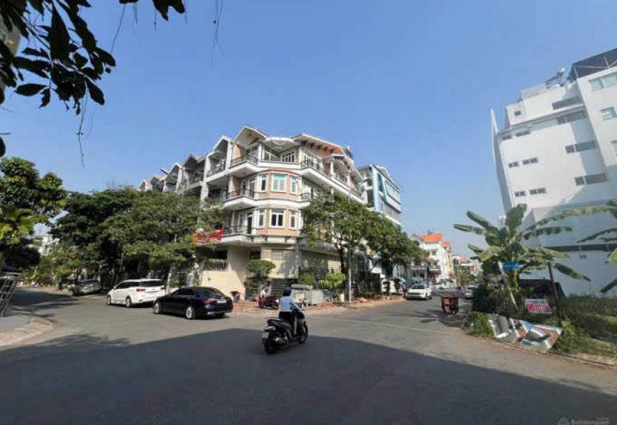 Bán Căn Góc 2 mặt tiền sầm uất KDC HimLam. P. Tân Hưng TP. HCM