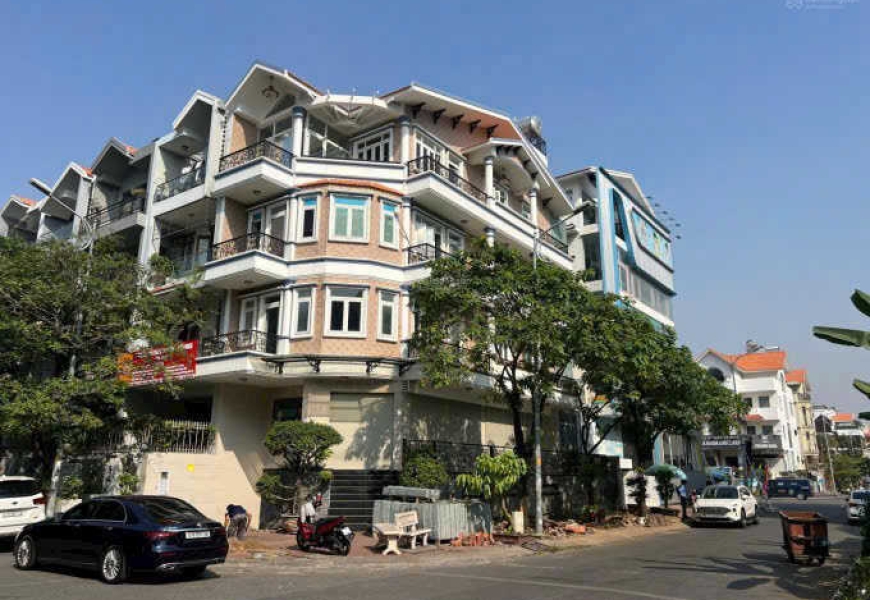 Bán Căn Góc 2 mặt tiền sầm uất KDC HimLam. P. Tân Hưng TP. HCM