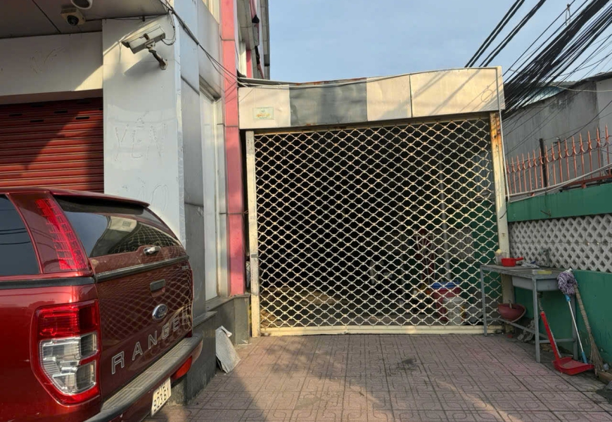 Cho thuê mặt tiền 1627 Huỳnh Tấn Phát, phường Phú Mỹ, Quận 7