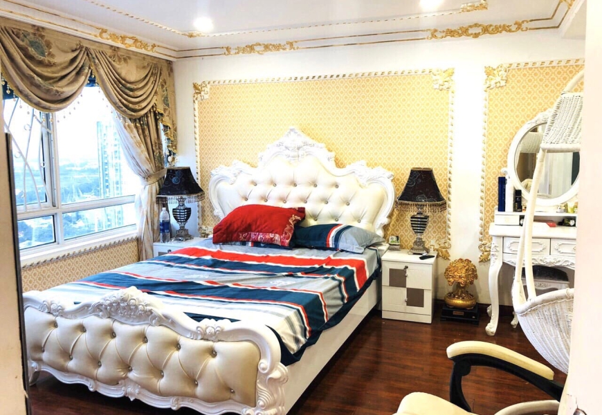 3,5 TỶ BÁN CĂN HỘ PHÚ HOÀNG ANH,ĐƯỜNG NGUYỄN HỮU THỌ BÁN 3TỶ5 TRẢ TRƯỚC 50% CÒN HỔ TRỢ 50% TRẢ GÓP LẢI XUẤT NGÂN HÀNG . HOẶC CHO THUÊ 850 USD / THÁNG . DIỆN TÍCH SỬ DỤNG 160M2 . NỘI THẤT HOÀNG GIA CAO CẤP . 3 PHÒNG NGỦ 2 TOLET TRONG PHÒNG , 1 VĂN PHÒNG 15
