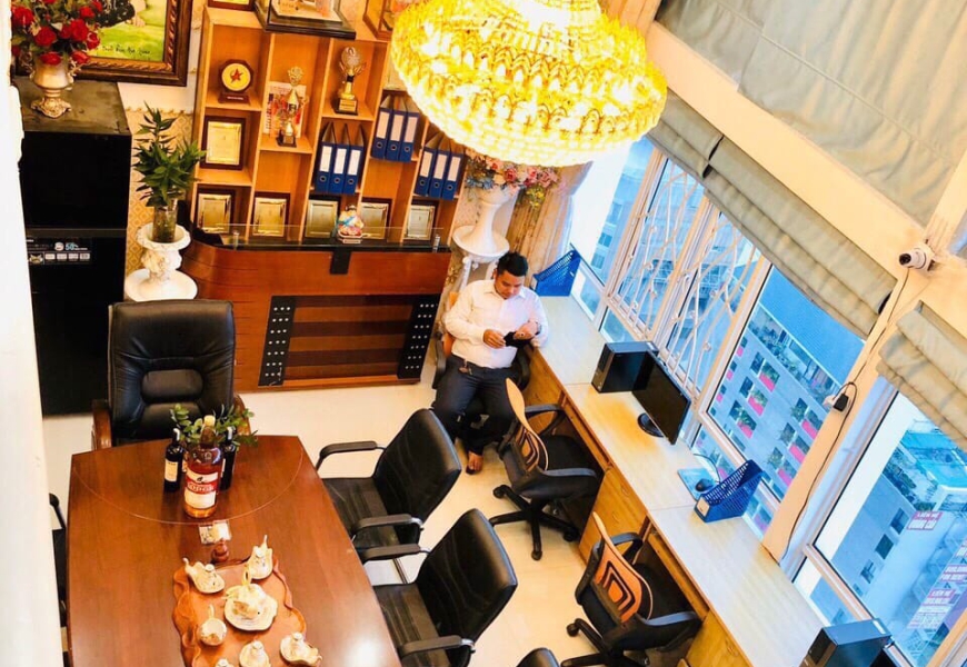 3,5 TỶ BÁN CĂN HỘ PHÚ HOÀNG ANH,ĐƯỜNG NGUYỄN HỮU THỌ BÁN 3TỶ5 TRẢ TRƯỚC 50% CÒN HỔ TRỢ 50% TRẢ GÓP LẢI XUẤT NGÂN HÀNG . HOẶC CHO THUÊ 850 USD / THÁNG . DIỆN TÍCH SỬ DỤNG 160M2 . NỘI THẤT HOÀNG GIA CAO CẤP . 3 PHÒNG NGỦ 2 TOLET TRONG PHÒNG , 1 VĂN PHÒNG 15