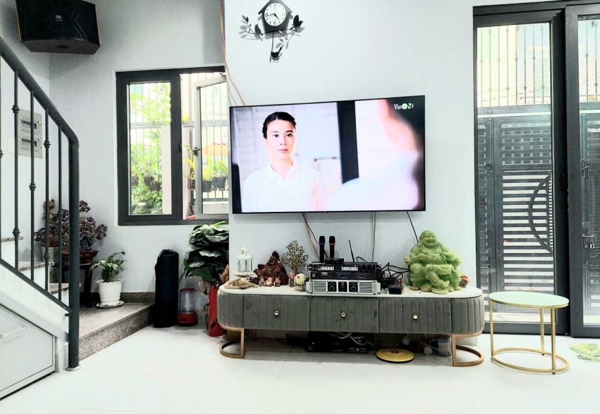 NHÀ PHỐ HXH góc 2 MT , huỳnh tấn phát p. Phú thuận QUẬN 7
