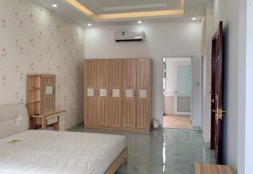 Bán biệt thự sân vườn 2 mặt tiền khu làng đại học B,phước kiểng nhà bè Cách lotte mark Q7 chỉ 3km
