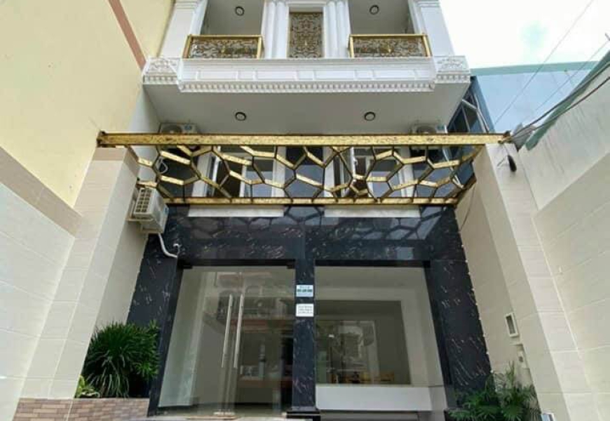 TÒA NHÀ CĂN HỘ DỊCH VỤ HẺM XE TẢI 458 HUỲNH TẤN PHÁT, P.BÌNH THUẬN