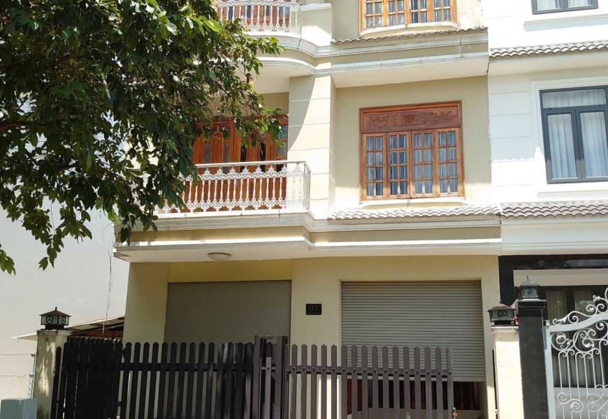 0909227199 CHO THUÊ/BÁN NHÀ PHỐ HẦM 3 LẦU MẶT TIỀN ĐƯỜNG SỐ KHU VEN SÔNG, P. TÂN PHONG, Q7