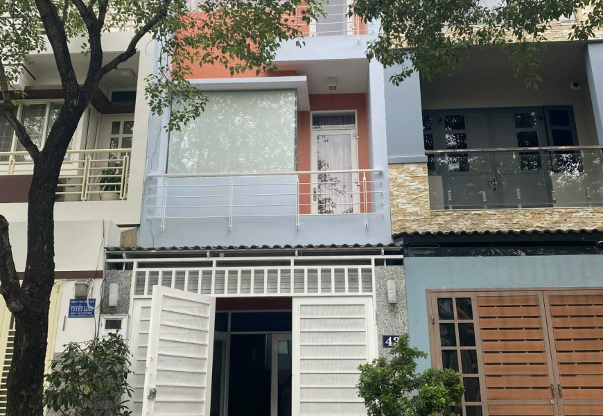 0914020039 EM DUNG HẠ GIÁ BÁN NHANH NHÀ ĐẸP - BÁN NHÀ 2 LẦU SÂN THƯỢNG BTCT MT ĐƯỜNG SỐ, P. TÂN PHONG, Q7