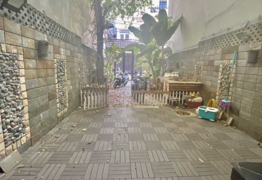 Bán nhà HXT Huỳnh Tấn Phát P. Bình Thuận Q7