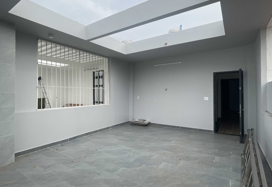 0909227199 BÁN NHÀ MẶT TIỀN ĐƯỜNG SỐ  KDC SADECO VEN SÔNG ĐỐI DIỆN TRƯỜNG R.MIT Q7