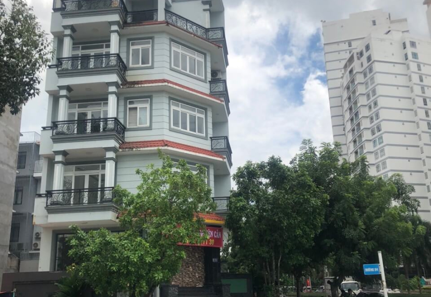 CHO THUÊ NHÀ NGUYÊN CĂN GÓC 2 MẶT TIỀN D4 VÀ D1 - 120TR/THÁNG