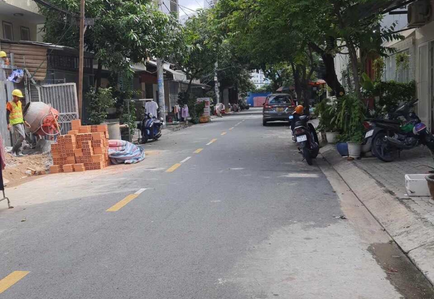 Bán nhà cấp 4 mặt tiền đường số 18, P. Tân Phú, liền kề Phú Mỹ Hưng, Quận 7